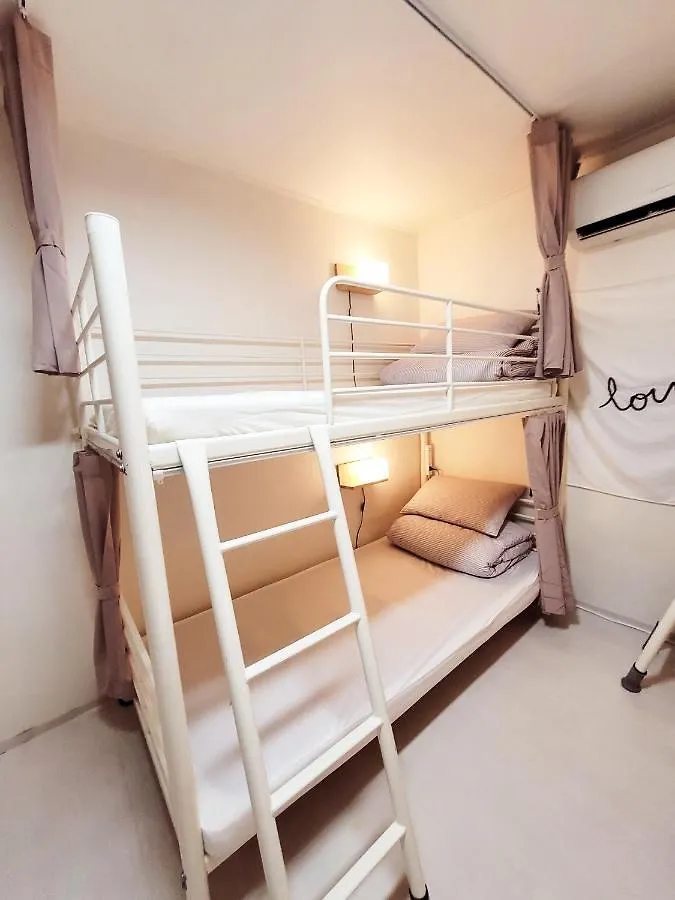 Yab-Guesthouse, Femaleonly, Foreignonly Seoel 2*,