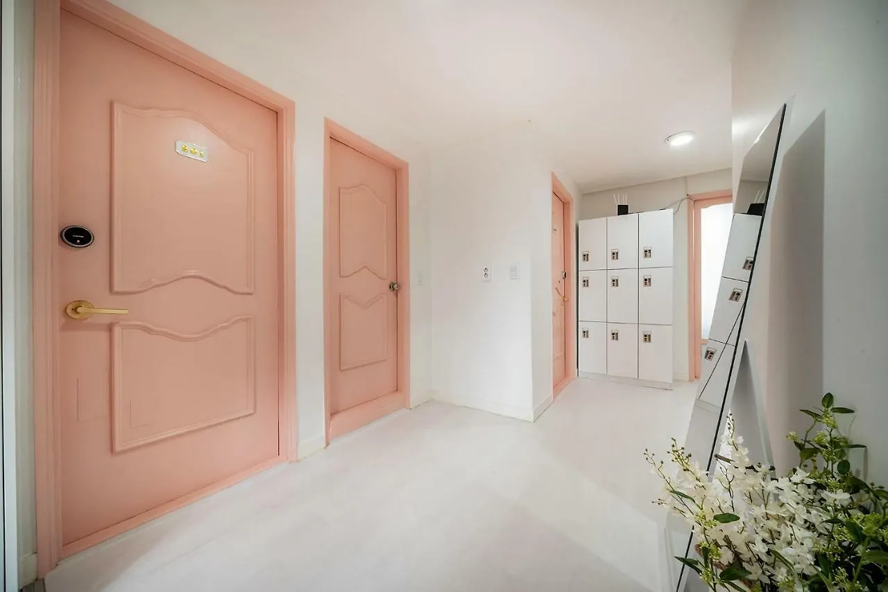 Yab-Guesthouse, Femaleonly, Foreignonly Seoul